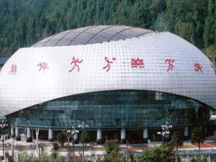 株洲体育中心球形网架加工安装